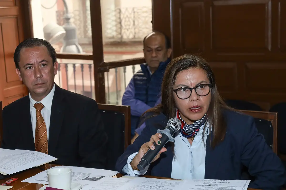 Contraloría de Puebla investiga a exfuncionarios por posibles irregularidades en Normatividad Comercial